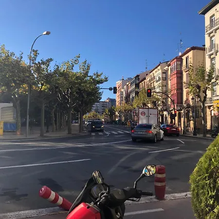 Gran Alojamiento En El Casco Antiguo De Logroño Zewnętrze zdjęcie